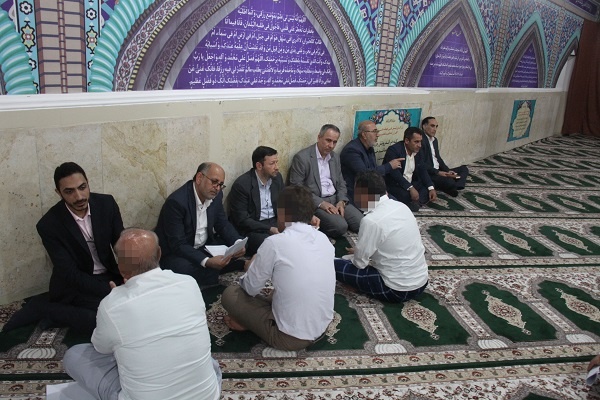 بازدید شبانه و حضور رئیس کل دادگستری استان در جمع مددجویان زندان مرکزی بوشهر