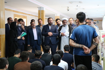 بازدید دادستان از کانون اصلاج و تربیت تهران