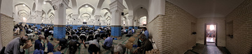 برپایی میز خدمت مدیرکل زندان‌های استان یزد در نماز جمعه
