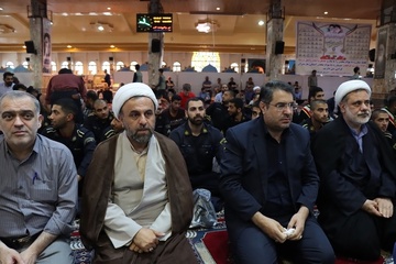 حضور پرشور کارکنان زندان‌های استان مازندران در نماز جمعه (گرامیداشت هفته قوه قضاییه)