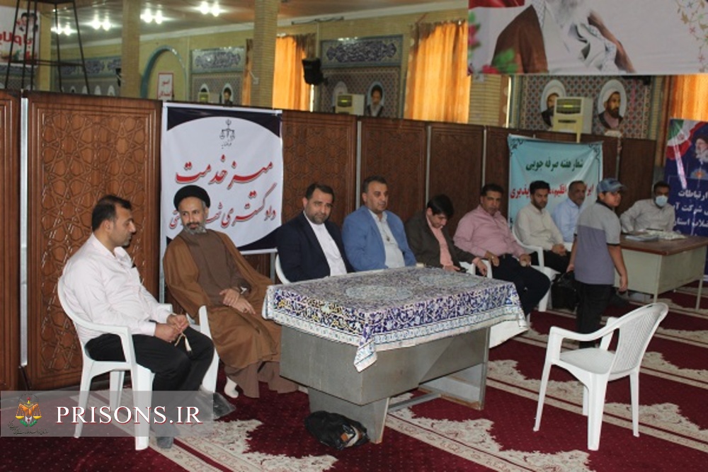 برگزاری میز خدمت توسط پرسنل دستگاه قضایی و زندان دشتی در مساجد شهر خورموج