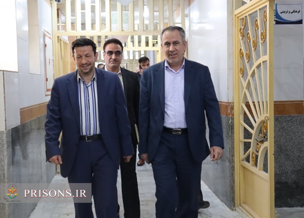 اعطای مرخصی وارفاقات قانونی به ۲۰۰نفر از زندانیان زندانهای بوشهر باحضور رئیس کل داگستری استان
