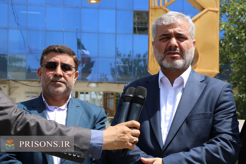 بازدید رئیس‌کل دادگستری استان تهران با هیئت 70 نفره قضایی از ندامتگاه قزلحصار