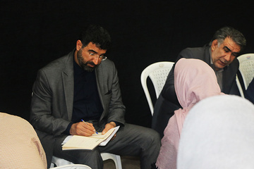 استقرار میز خدمت اداره‌کل زندان‌های البرز در مسجد امام جعفر صادق(ع)