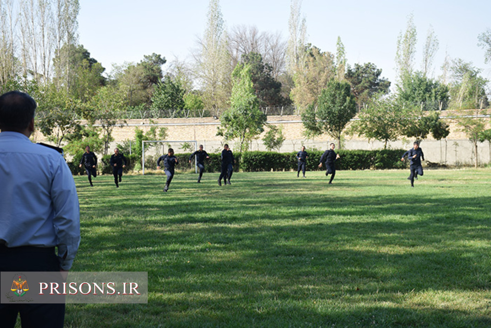 برگزاری مسابقات آمادگی جسمانی سربازان وظیفه زندان فردیس