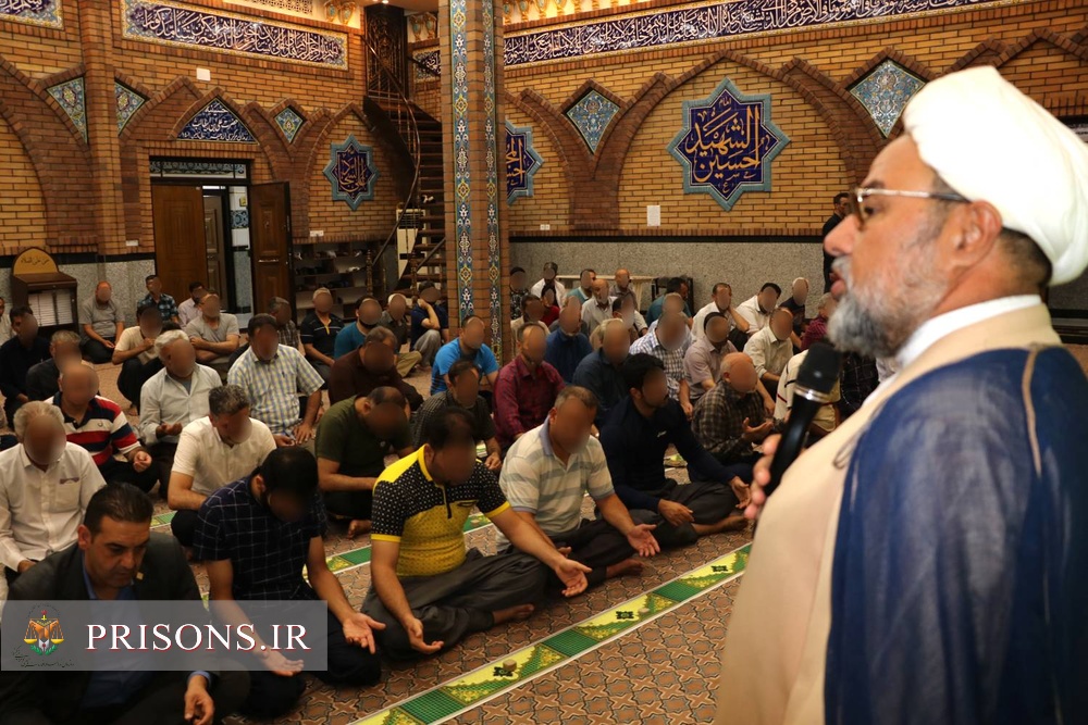 برپایی نماز عید قربان در زندان ارومیه