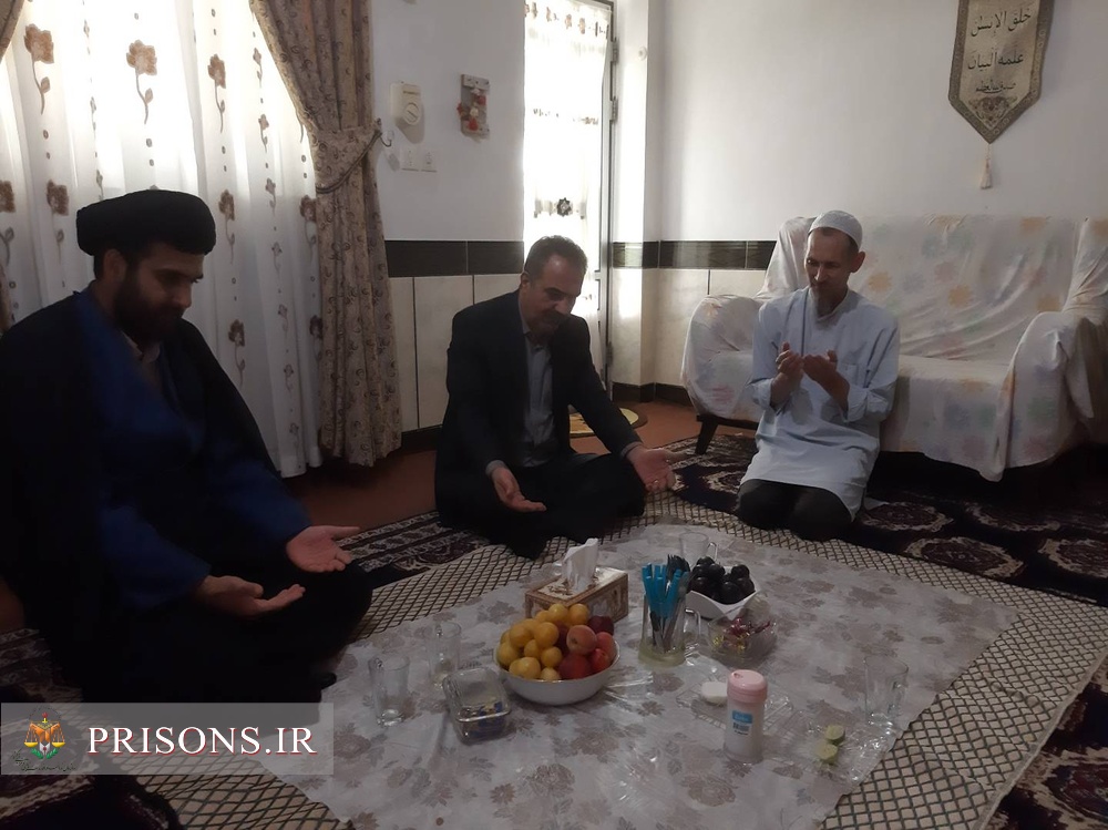 بازدید عیدانه مدیرکل زندان‌های گلستان از کارکنان