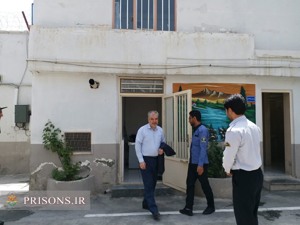 بازدید سرزده روز جمعه مدیرکل زندان‌های آذربایجان‌غربی از بازداشتگاه اشنویه و سردشت