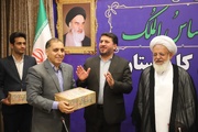 تجلیل مشترک نماینده ولی‌فقیه و استاندار یزد از مدیرکل زندان‌های استان