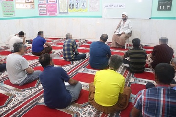 کارگاه آموزشی تفسیر خطبه غدیر در اندرزگاه‌های زندان دشتستان 