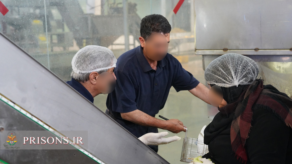 ایجاد فرصت شغلی برای ۱۱۰ نفر از مددجویان در کارخانه آفتاب ارومیه مدیرعامل شرکت آفتاب آذربایجان