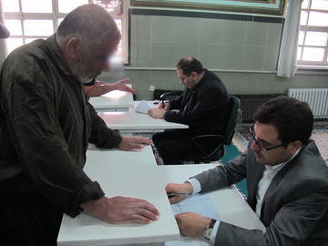 مددجوی زندان رجایی شهر پس از 12 سال حبس به مرخصی اعزام شد