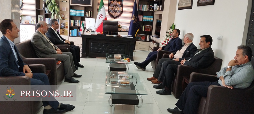نماینده مجلس شورای اسلامی و مدیرکل زندان‌های استان کردستان دیدار کردند