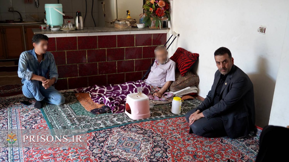 بازدید مسئولین زندان ارومیه از بیماران خانواده زندانیان نیازمند