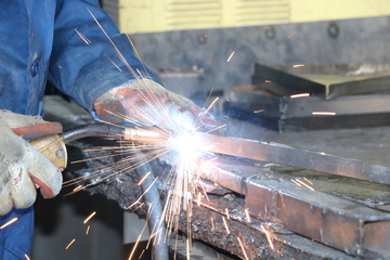 سختی آهن با هنر دست زندانیان در کارگاه‌های اشتغال نرم می‌شود