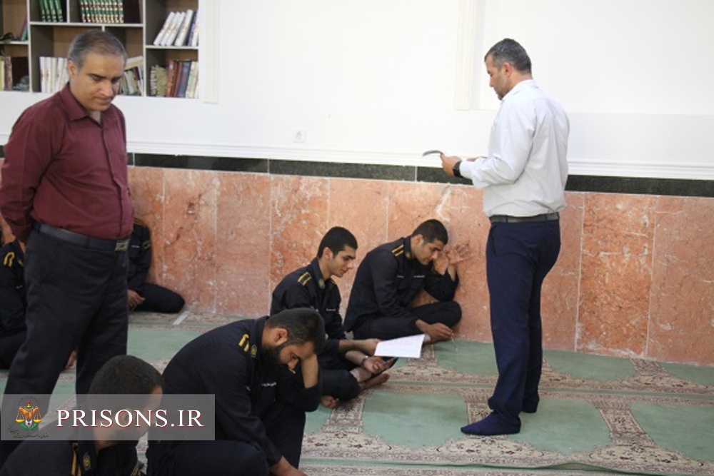 برگزاری آزمون فنی و حرفه ای پرسنل وظیفه زندان مرکزی بوشهر
