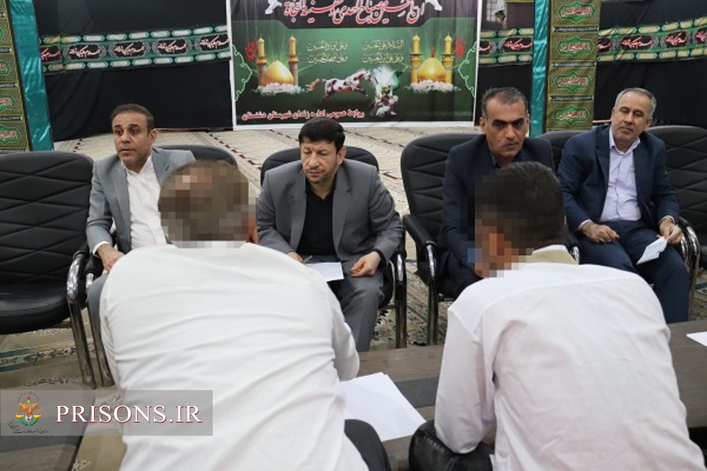 میز خدمت رئیس‌کل دادگستری استان بوشهر در زندان دشتستان