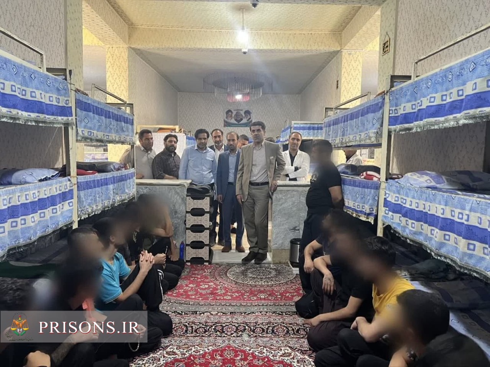 بازدید مدیرکل زندان‌های استان لرستان از زندان دورود 