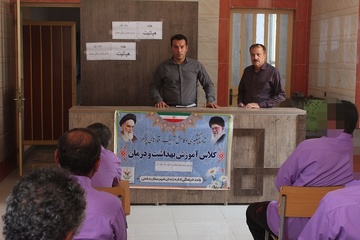 کارگاه آموزشی بهداشت و کمک‌های اولیه در زندان دشتی برگزار شد