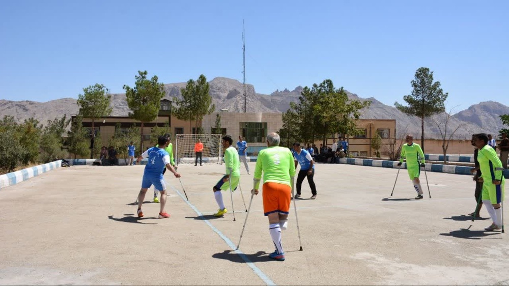 مسابقات فوتسال ویژه سالروز بازگشت آزادگان به میهن اسلامی در اردوگاه حرفه‌آموزی و کاردرمانی اصفهان 