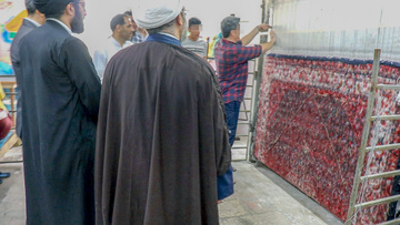 رونمایی از فرش دستباف زندانیان زنجانی با نقوش ویژه ایرانی 