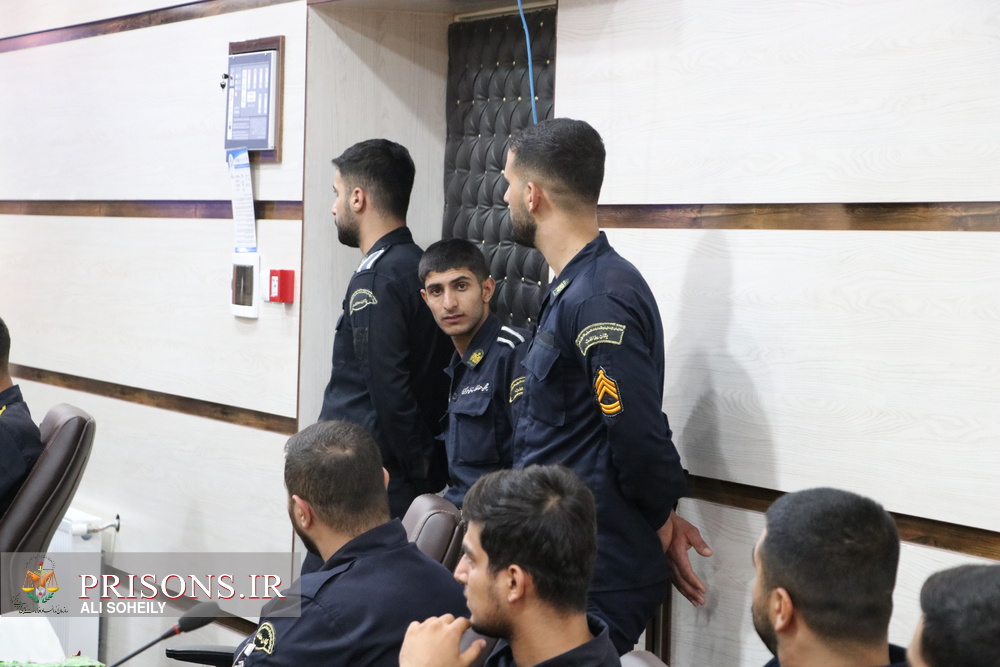 کلاس خلاق اسلامی ویژه سربازان وظیفه زندان های لرستان