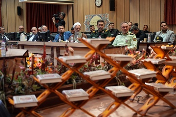 برگزاری جلسه تفسیر قرآن آیت الله ناصری در اداره کل زندان‌های استان یزد