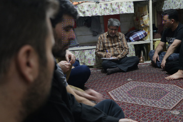 شب نشینی مدیر و کارکنان زندان های زنجان با زندانیان اردوگاه حرفه آموزی و کاردرمانی