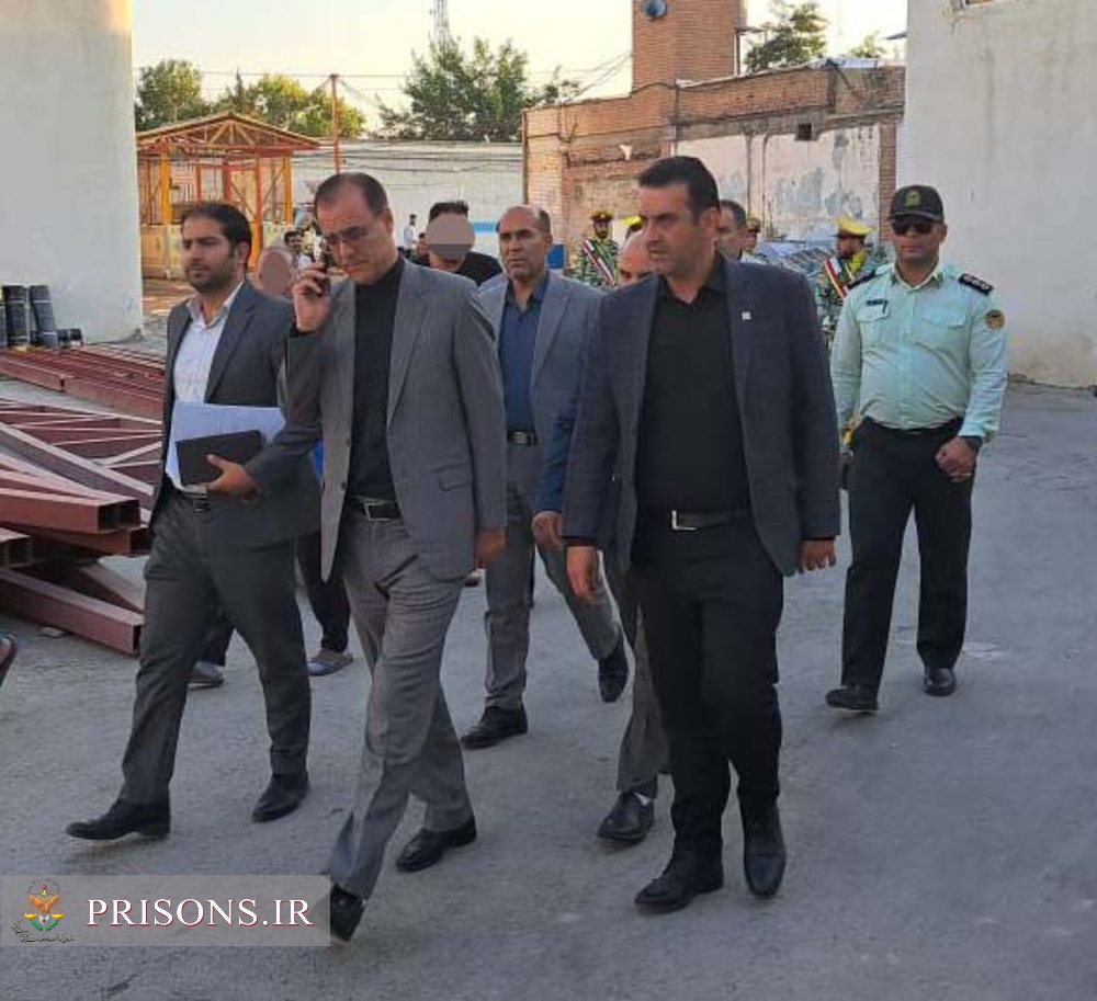 آزادی دو زندانی در دیدار سرزده دادستان ارومیه با مددجویان کارگاه‌های اشتغال