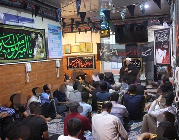 عزاداری کارکنان و مددجویان زندان دشتی در اربعین حسینی(ع)