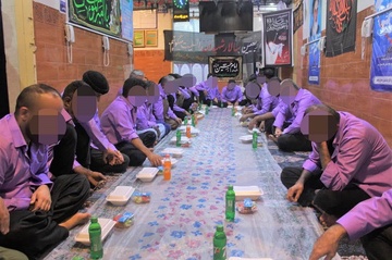 عزاداری کارکنان و مددجویان زندان دشتی در اربعین حسینی(ع)