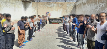 اربعین در زندان همدان
