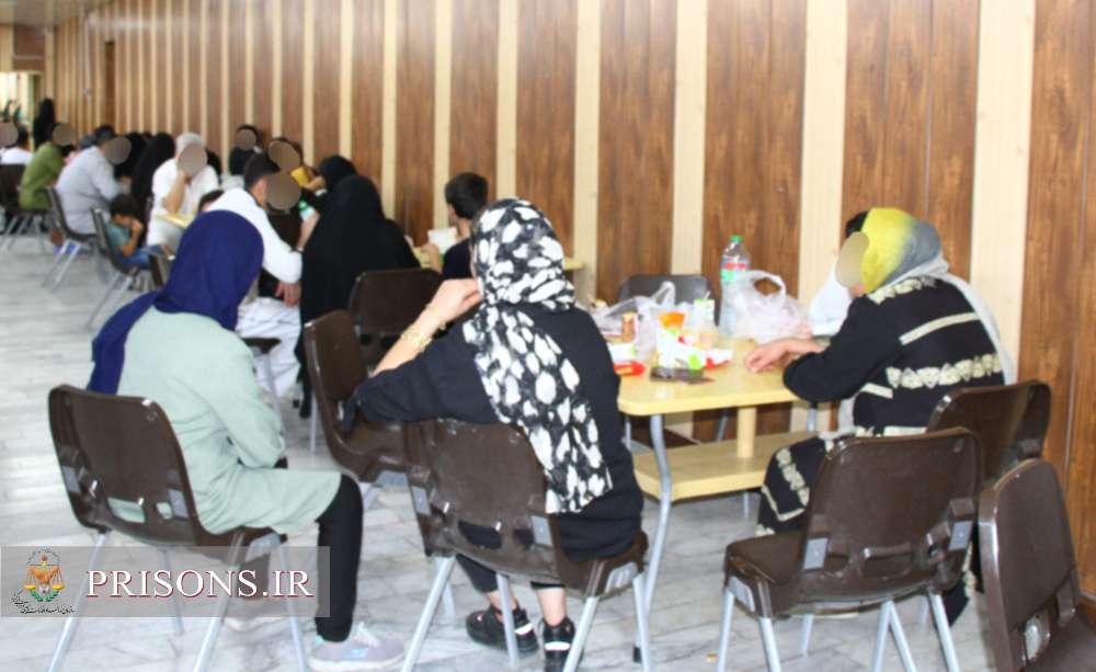 بیش از 80 زندانی اندرزگاه قرآنی زندان عادل‌آباد حافظ یک جزء قرآن شدند