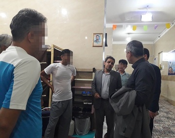 بازدید شبانه مدیرکل زندان های بوشهر از زندان مرکزی استان