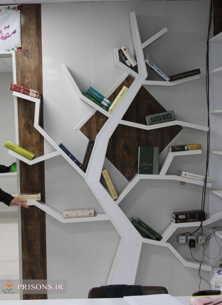 بیش از 3000 جلد یار مهربان به کتابخانه شهید باقرالعلوم( ع ) زندان مرکزی رشت اهداشد