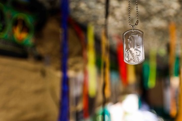فضاسازی ستاد سازمان زندان‌ها با حال‌وهوای هفته «دفاع مقدس»