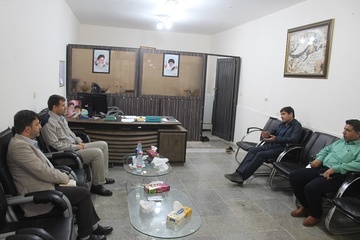 نشست رئیس اداره زندان شهرستان دشتی با مدیرعامل شرکت سیمان مند دشتی 