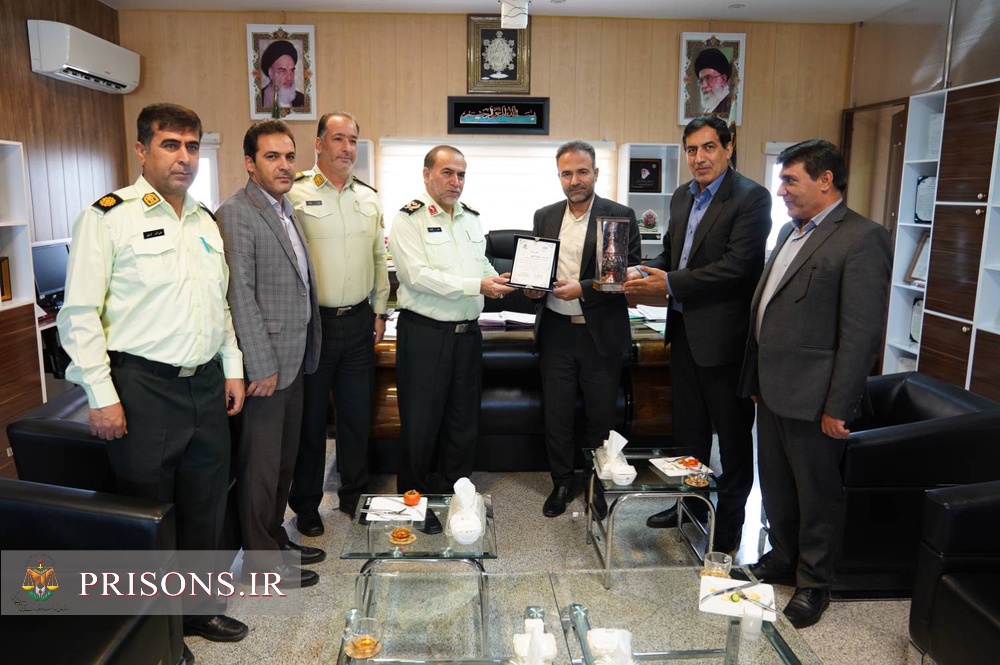 دیدار مدیرکل زندانهای استان کردستان با فرماندهی انتظامی استان