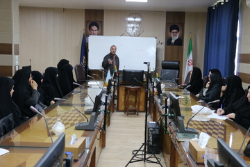 کارگاه آموزشی فرزندپروری با استقبال کارکنان زن اداره‌کل زندان‌های کرمانشاه همراه شد