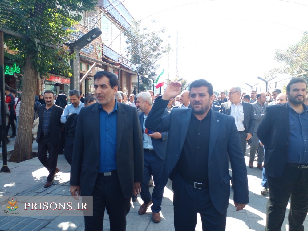 حضور کارکنان اداره‌کل زندان‌های کردستان در راهپیمایی حمایت از مردم مظلوم غزه