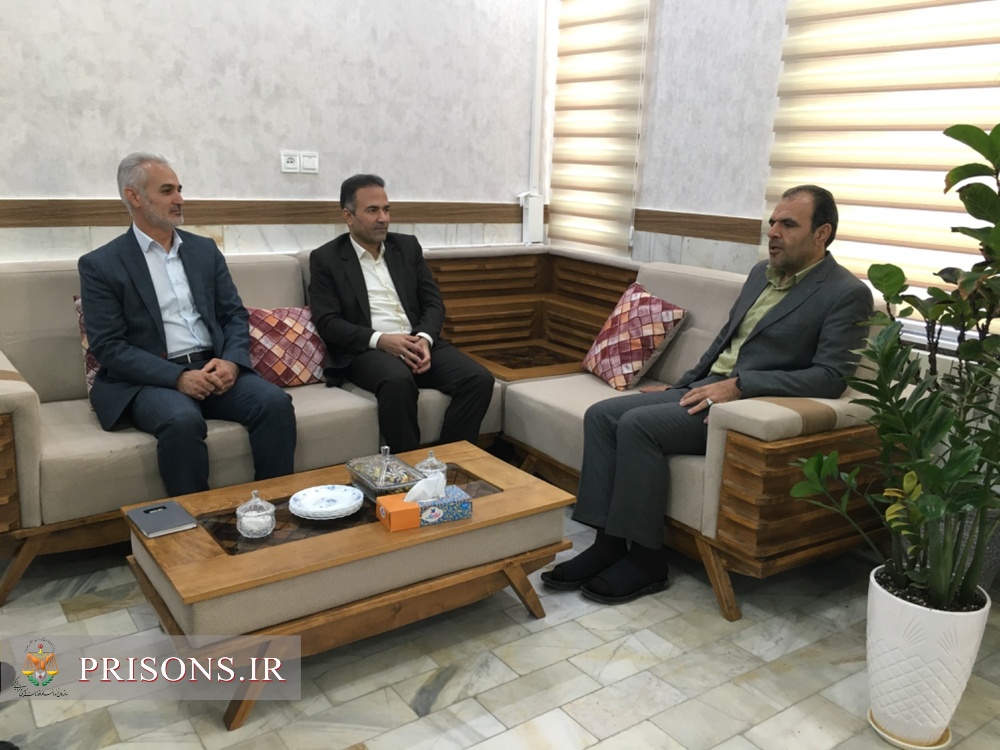 نشست مدیرکل زندانهای استان کردستان با فرماندار و دادستان شهرستان بیجار