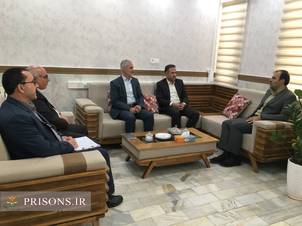 نشست مدیرکل زندانهای استان کردستان با فرماندار و دادستان شهرستان بیجار