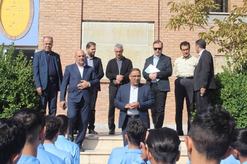 مدیرکل دفتر «بهداشت و درمان سازمان زندان‌ها» از کانون اصلاح و تربیت تهران بازدید کرد