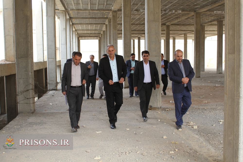 بازدید مسئولین دفتر فنی و مهندسی سازمان از پروژه‌های عمرانی زندان‌های استان ایلام