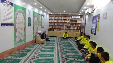 حضور کارشناس مسئول آموزش از راه دور آموزش پرورش بوشهر در کانون اصلاح و تربیت استان