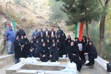 اردوی زیارتی کارکنان زن کانون اصلاح و تربیت به مقبره شهدای کوهسار