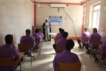  برگزاری کارگاه آموزشی عفاف و یژه مددجویان  زندان دشتی