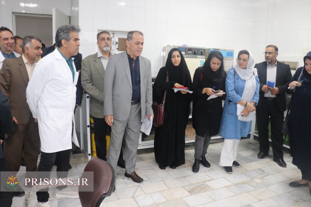 بازدید رئیس کمیته هماهنگ کننده صندوق جهانی مبارزه با بیماریهای واگیردار(ccm) از زندان های مازندران