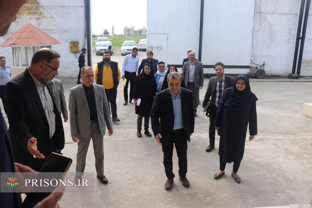 بازدید رئیس کمیته هماهنگ کننده صندوق جهانی مبارزه با بیماریهای واگیردار(ccm) از زندان های مازندران