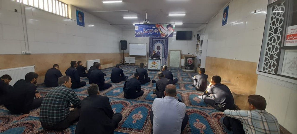برگزاری دوره آموزشی پدافند غیرعامل در زندان خمینی شهر 
